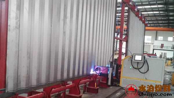 浙江吉眾專用車焊接現(xiàn)場(chǎng)20171118102031 浙江吉眾專用車焊接現(xiàn)場(chǎng)20171118102031