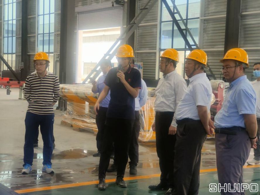 山東省科學(xué)院激光研究所所長賈中青、山東省機械設(shè)計研究院院長林江海帶領(lǐng)激光、高端裝備領(lǐng)域?qū)<乙恍?人到水泊焊割實地調(diào)研2 山東省科學(xué)院激光研究所所長賈中青、山東省機械設(shè)計研究院院長林江海帶領(lǐng)激光、高端裝備領(lǐng)域?qū)<乙恍?人到水泊焊割實地調(diào)研2